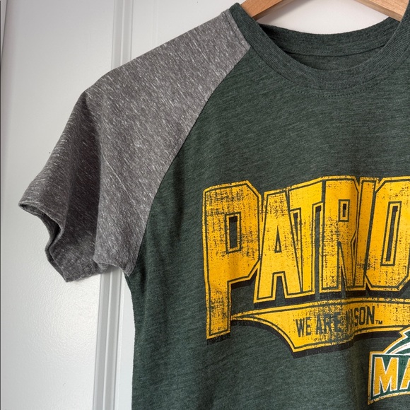 EUC. George Mason University T Shirts - Picture 3 of 6